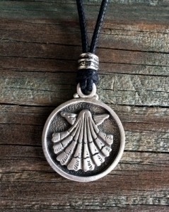 Escallop Pendant