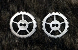 Steampunk Gear Buttons in fine Pewter