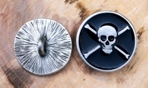 Pirate Skull and Bones Button 