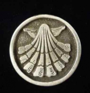 Escallop Pin