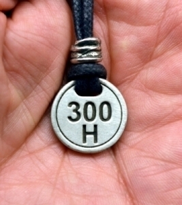 300M Hurdles Engraved Chain Necklace