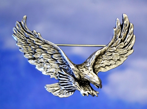 j852 Vintage Sterling Silver Flying Eagle Brooch  Pin