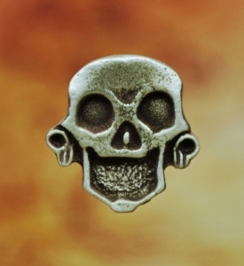 Pirate Skull Button Fine Pewter
