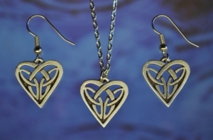 Celtic Heart Earrings and Necklace Set 