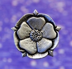 Tudor Rose Pewter Shank Button 7/8 Inch (22 mm)