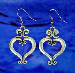 Renaissance Heart Earrings