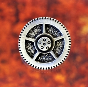 Steampunk Gear Button 15/16 Inch (24 mm) Fine Pewter