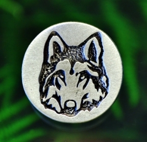 Wolf Button 1 Inch (25 mm) Fine Pewter