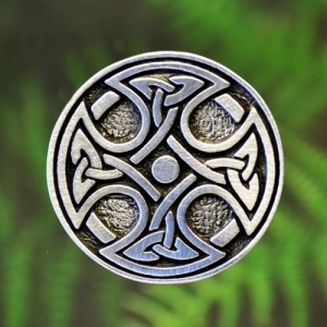 Celtic Cross Pin in Fine Pewter