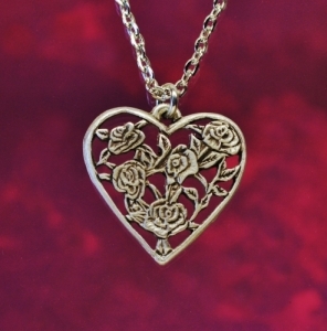Heart and Flowers Necklace 