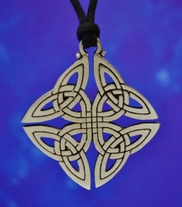 Celtic Knot Pendant - Diamond Shape