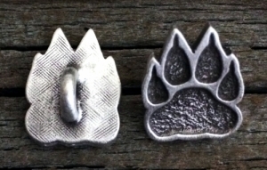 Paw Print Shank Button 5/8 Inch (16 mm) Fine Pewter
