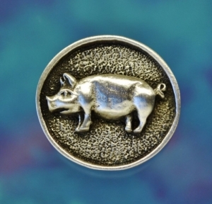 Pig / Hog Button 15/16 Inch (24 mm) Fine Pewter