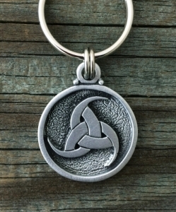 Viking Triple Horn of Odin Keychain